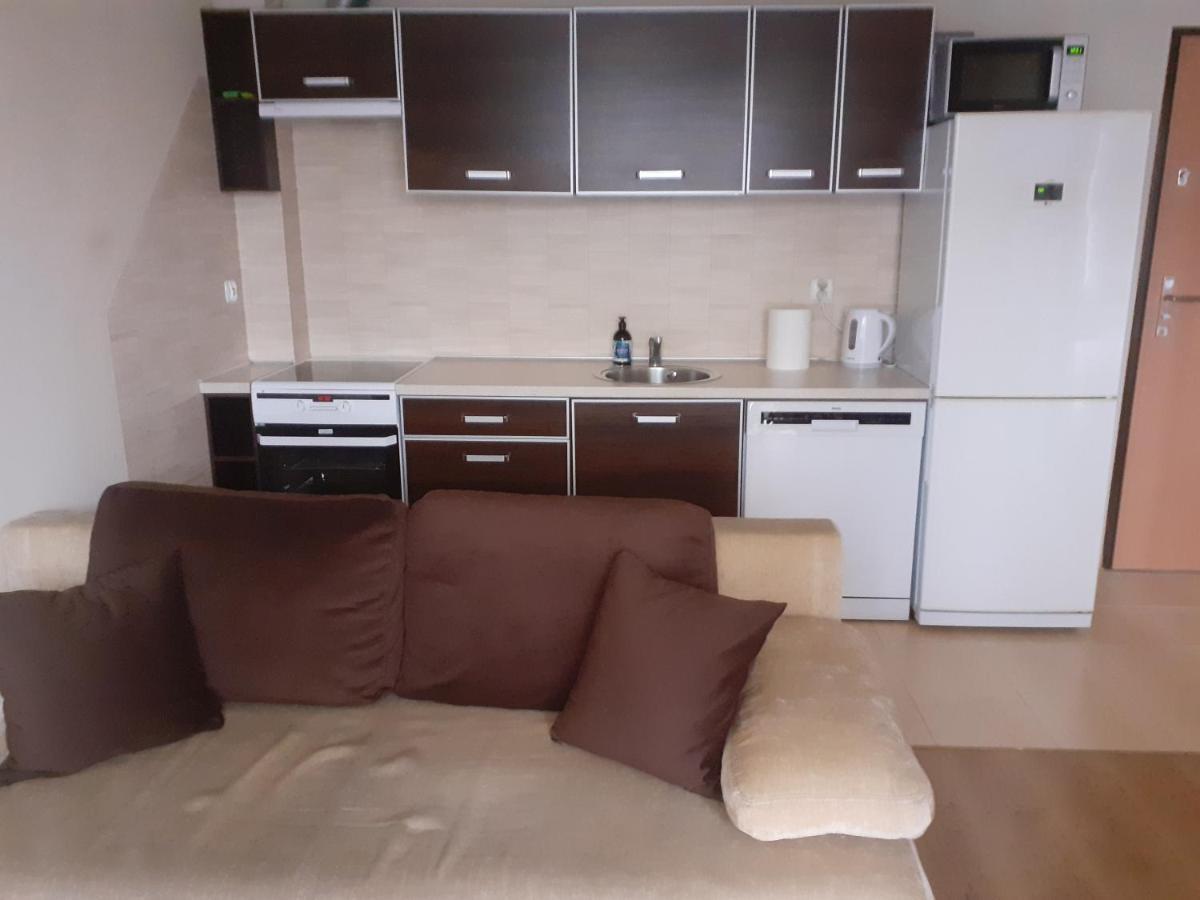 Sloneczny Apartament Z Malym Ogrodkiem Вейхерово Екстериор снимка