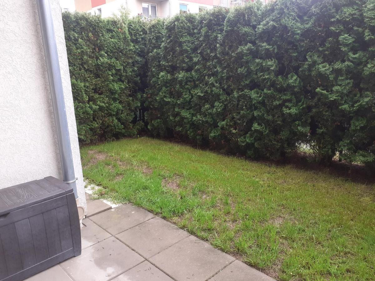 Sloneczny Apartament Z Malym Ogrodkiem Вейхерово Екстериор снимка