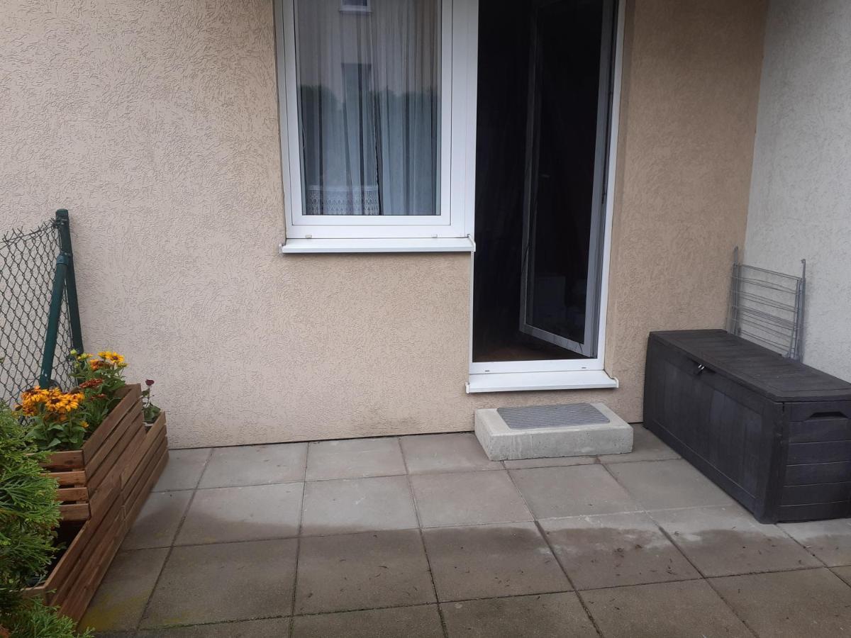 Sloneczny Apartament Z Malym Ogrodkiem Вейхерово Екстериор снимка
