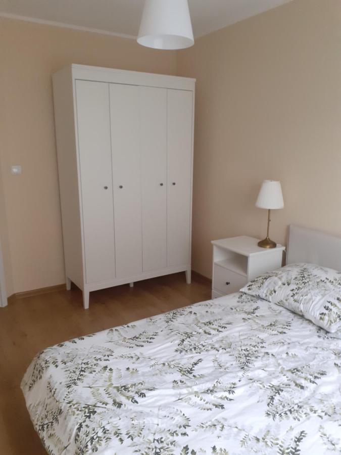 Sloneczny Apartament Z Malym Ogrodkiem Вейхерово Екстериор снимка